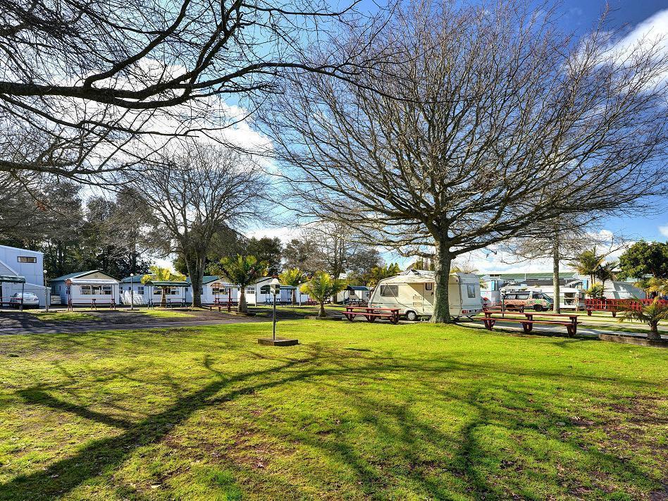 Auckland Northshore Motels & Holiday Park מראה חיצוני תמונה